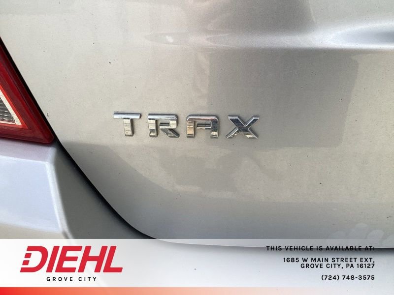 Used 2018 Chevrolet Trax LT w/ LT Convenience Package image 13