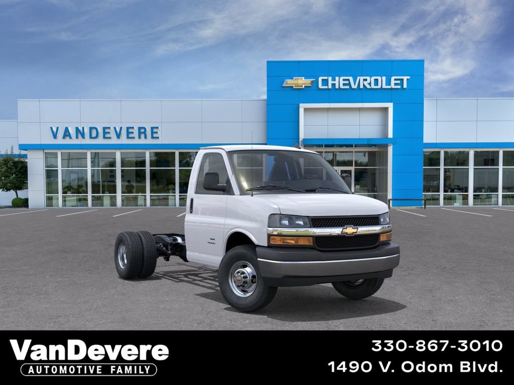 New 2026 Chevrolet Express 3500 w/ Power Convenience Package RWD image 1