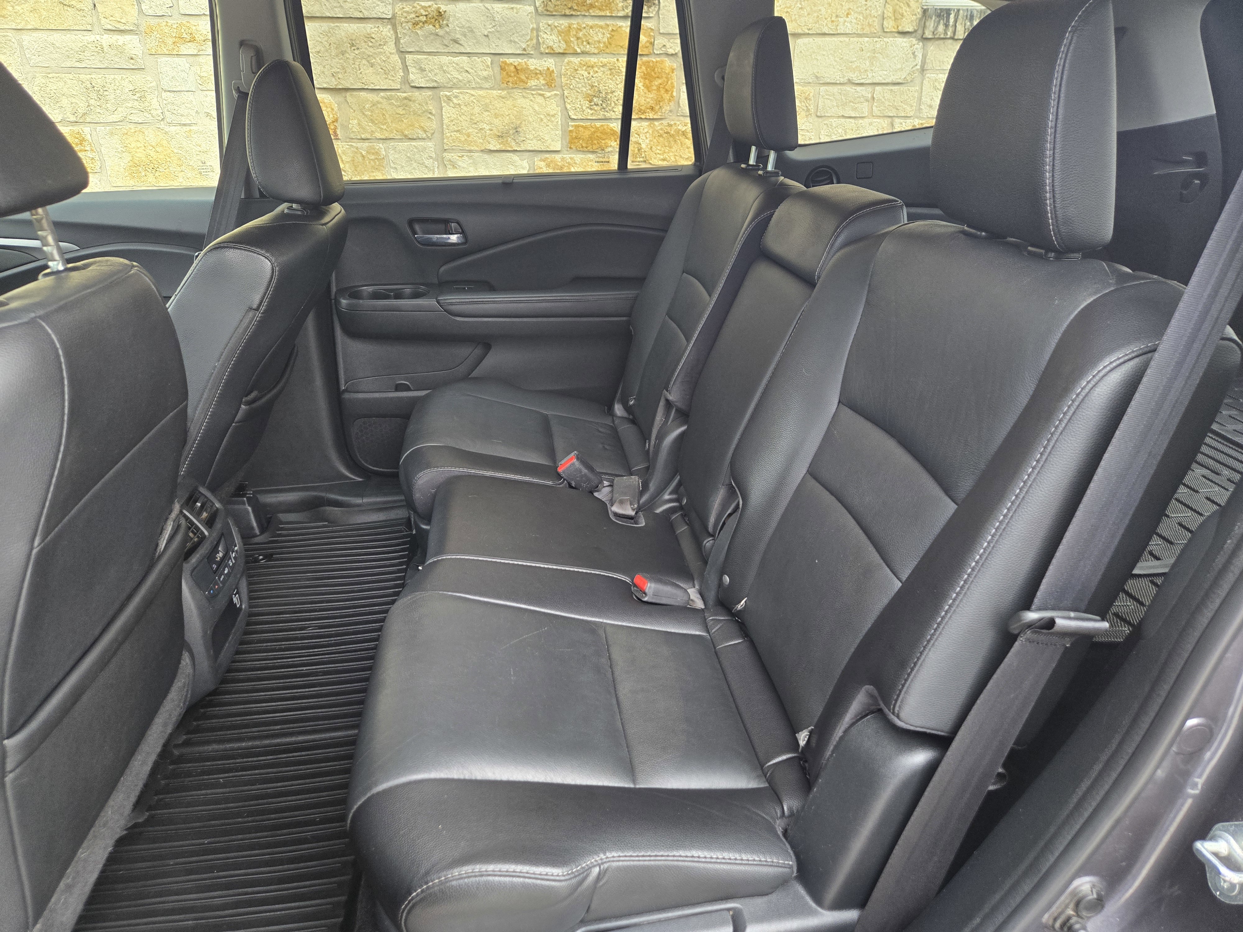 Used 2021 Honda Pilot Special Edition image 7