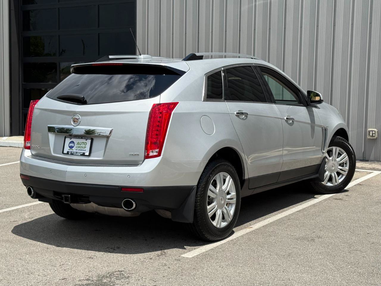 Used 2016 Cadillac SRX Luxury w/ Driver Awareness Package FWD image 5