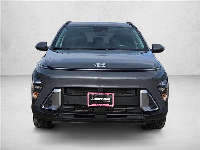 Used 2025 Hyundai Kona SEL FWD image 2