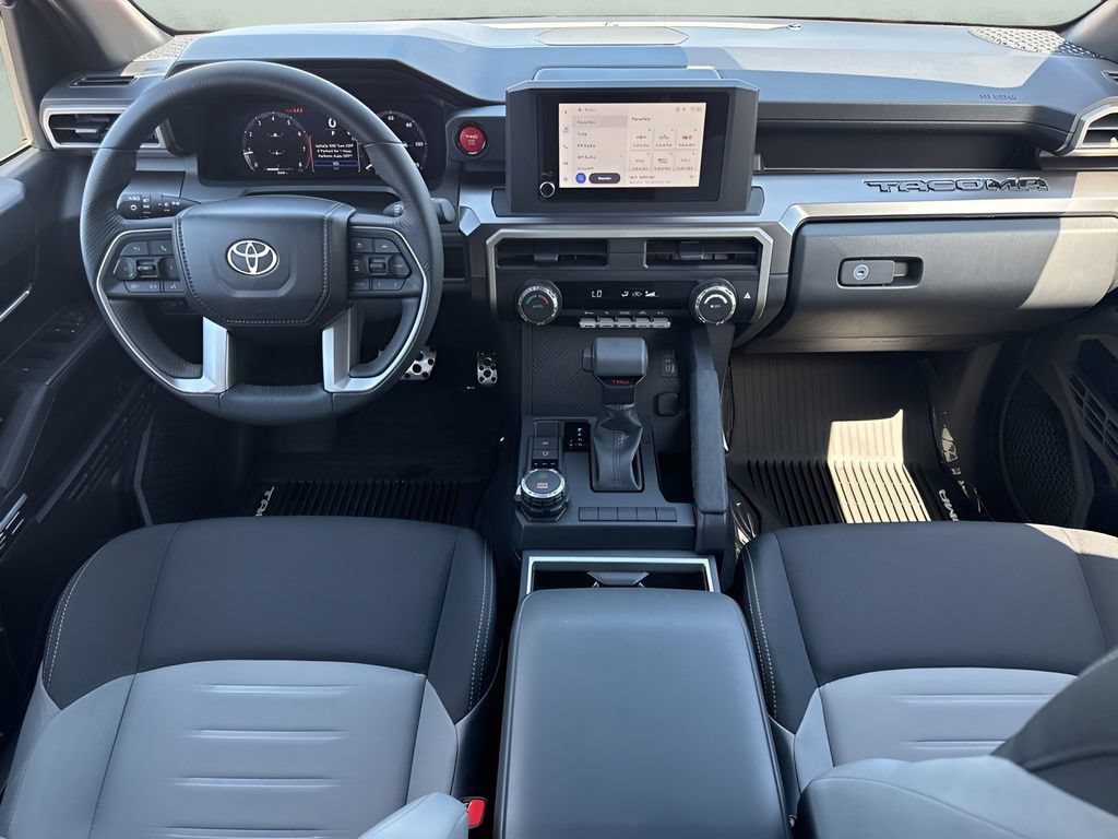 Used 2025 Toyota Tacoma TRD Sport AWD/4WD image 12