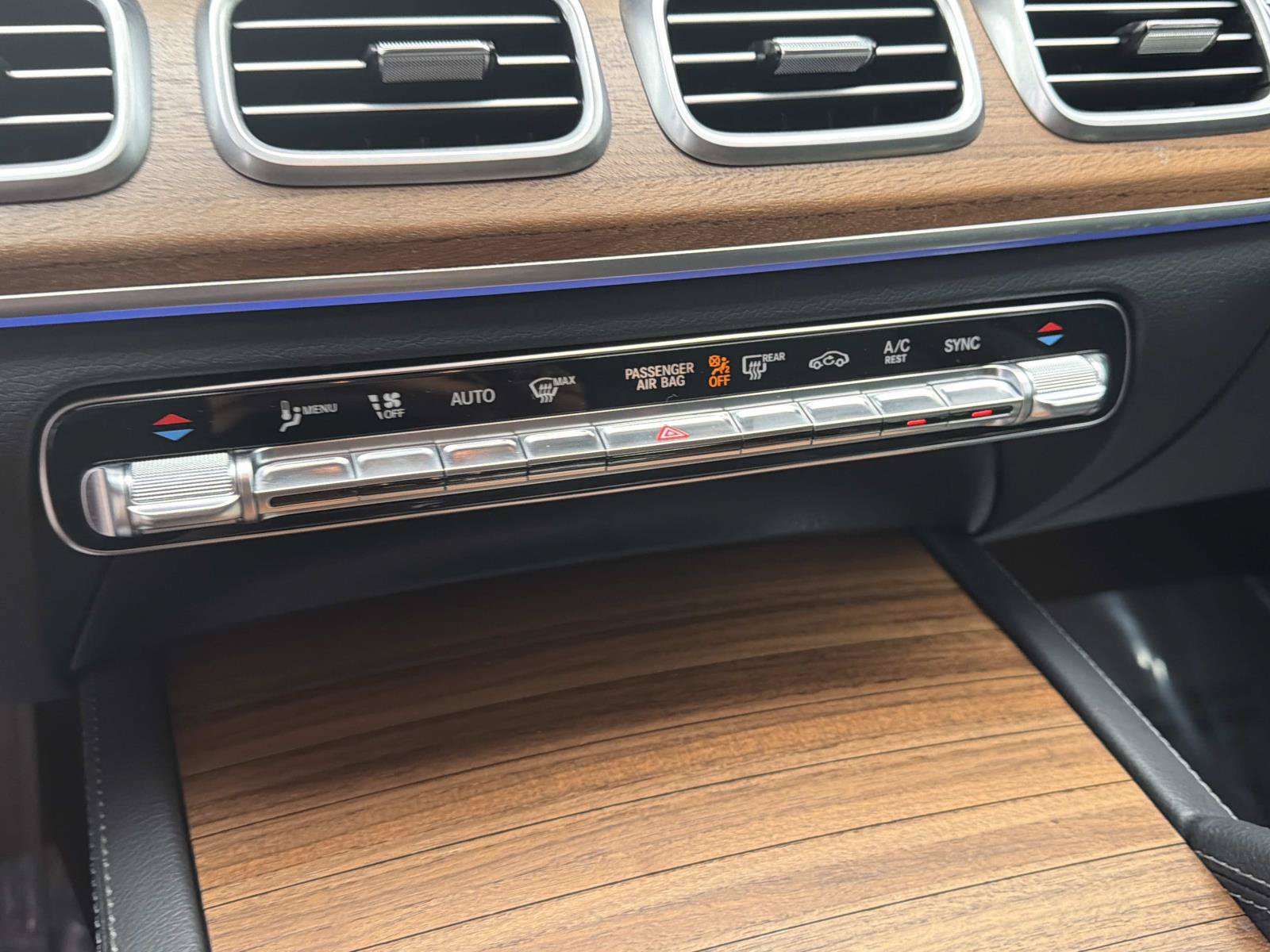 Certified 2025 Mercedes-Benz GLE 350 4MATIC image 23