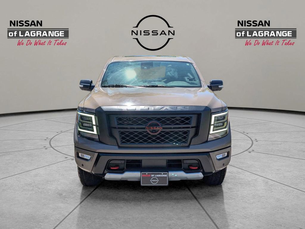 Used 2023 Nissan Titan PRO-4X w/ Pro-4x Convenience Package AWD/4WD image 2
