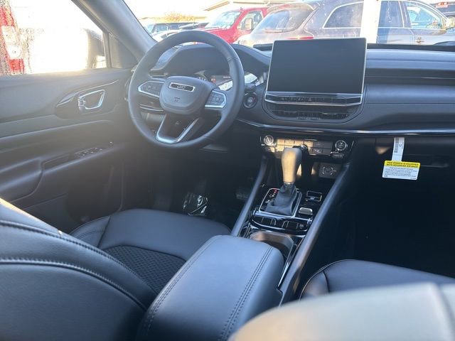 New 2026 Jeep Compass Latitude AWD/4WD image 12