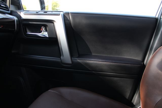 Used 2022 Toyota 4Runner Limited AWD/4WD image 21