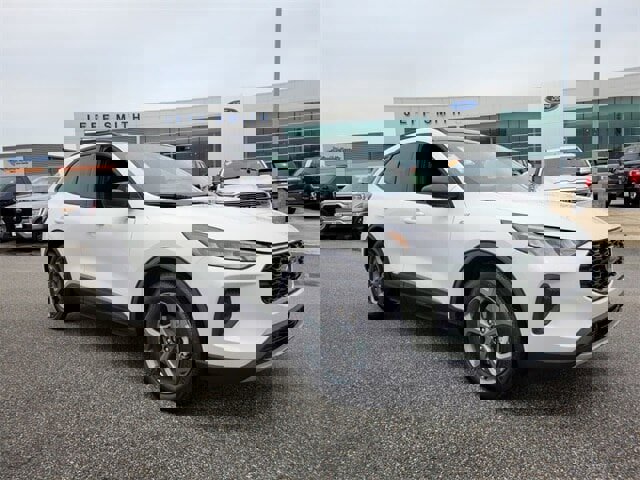 New 2025 Ford Escape ST-Line w/ Tech Pack #1