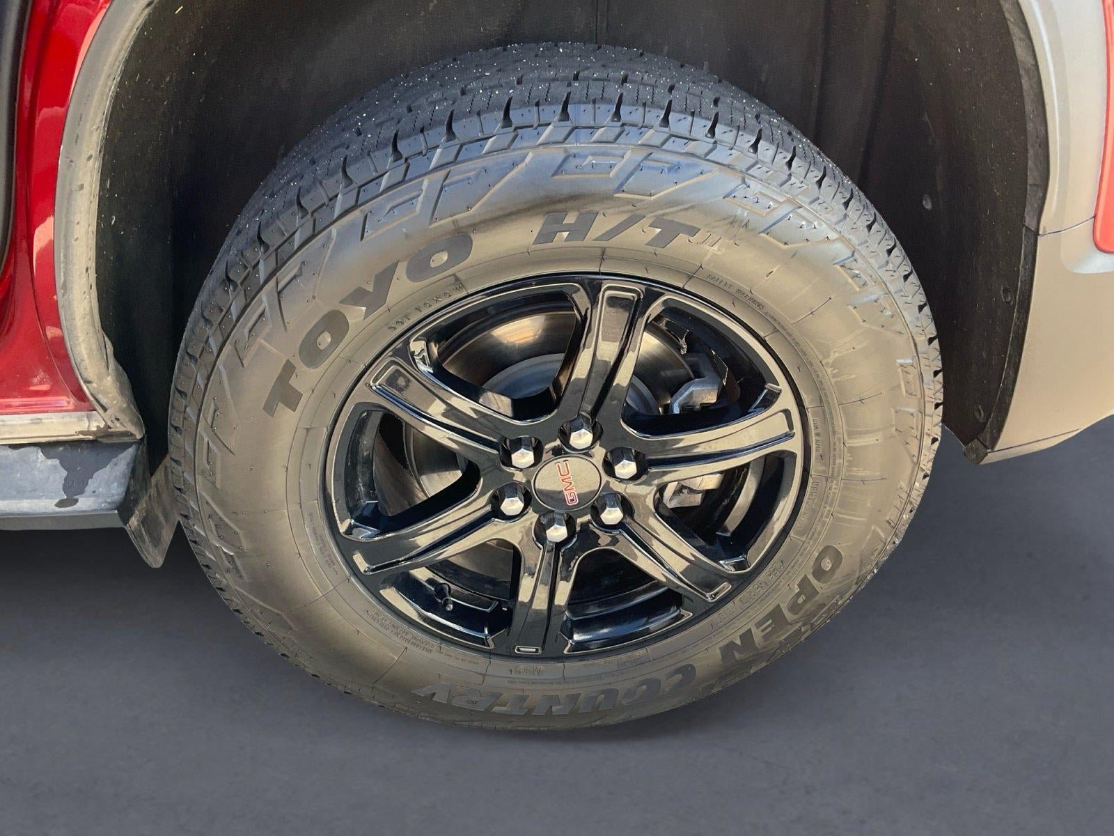 Certified 2021 GMC Acadia AT4 w/ LPO, Floor Liner Package AWD/4WD image 14