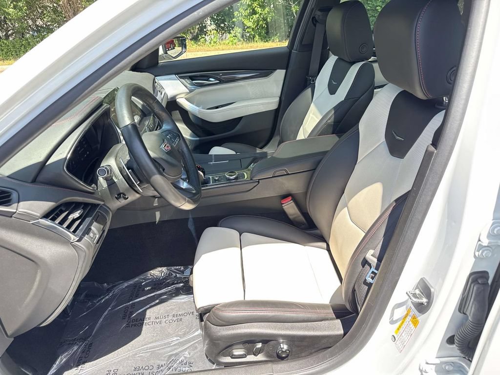 Used 2024 Cadillac CT5 V w/ Premium Package RWD image 6