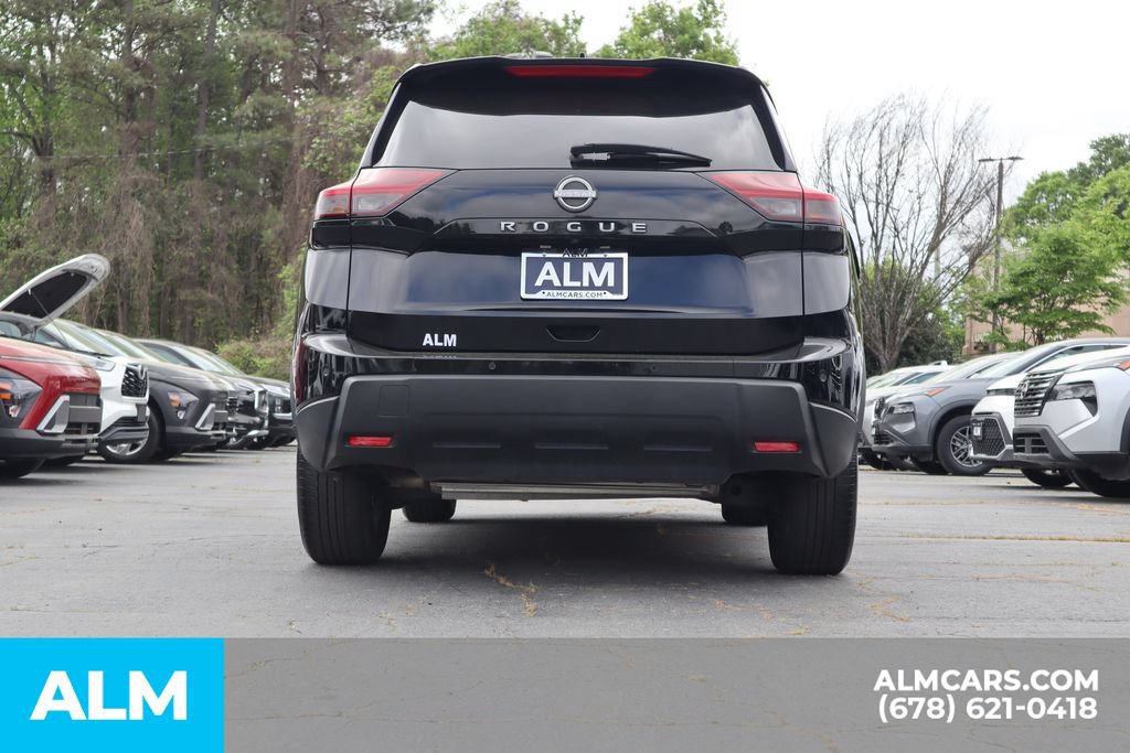 Used 2025 Nissan Rogue SV FWD image 6