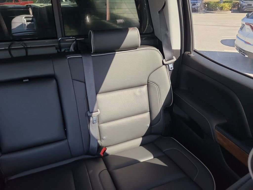 Used 2018 Chevrolet Silverado 2500 High Country w/ Duramax Plus Package image 6