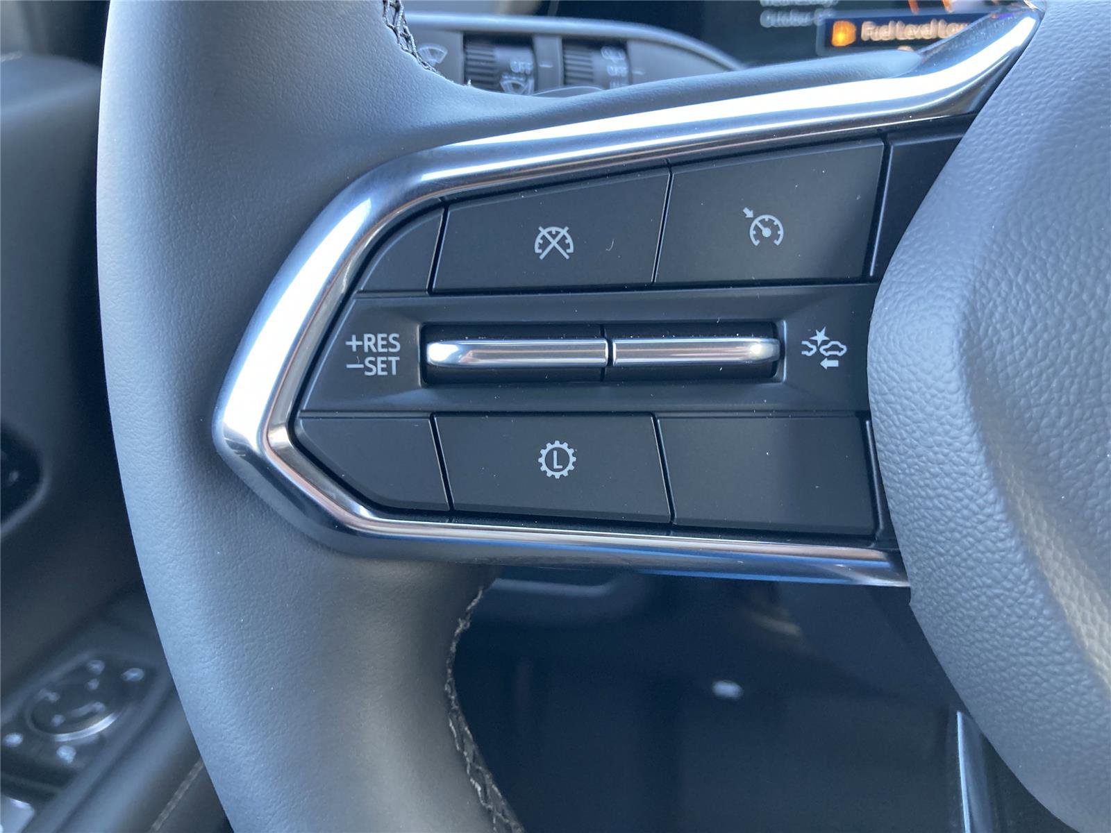 New 2026 Chevrolet Suburban Premier image 19