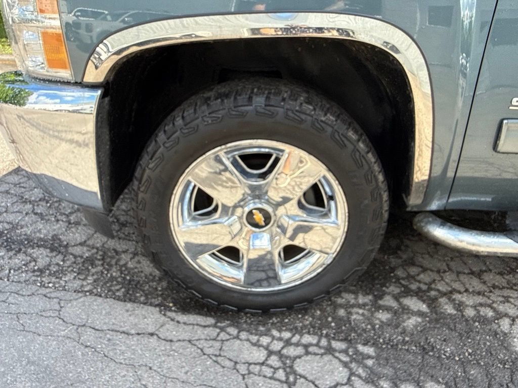 Used 2013 Chevrolet Silverado 1500 LT w/ All-Star Edition AWD/4WD image 11