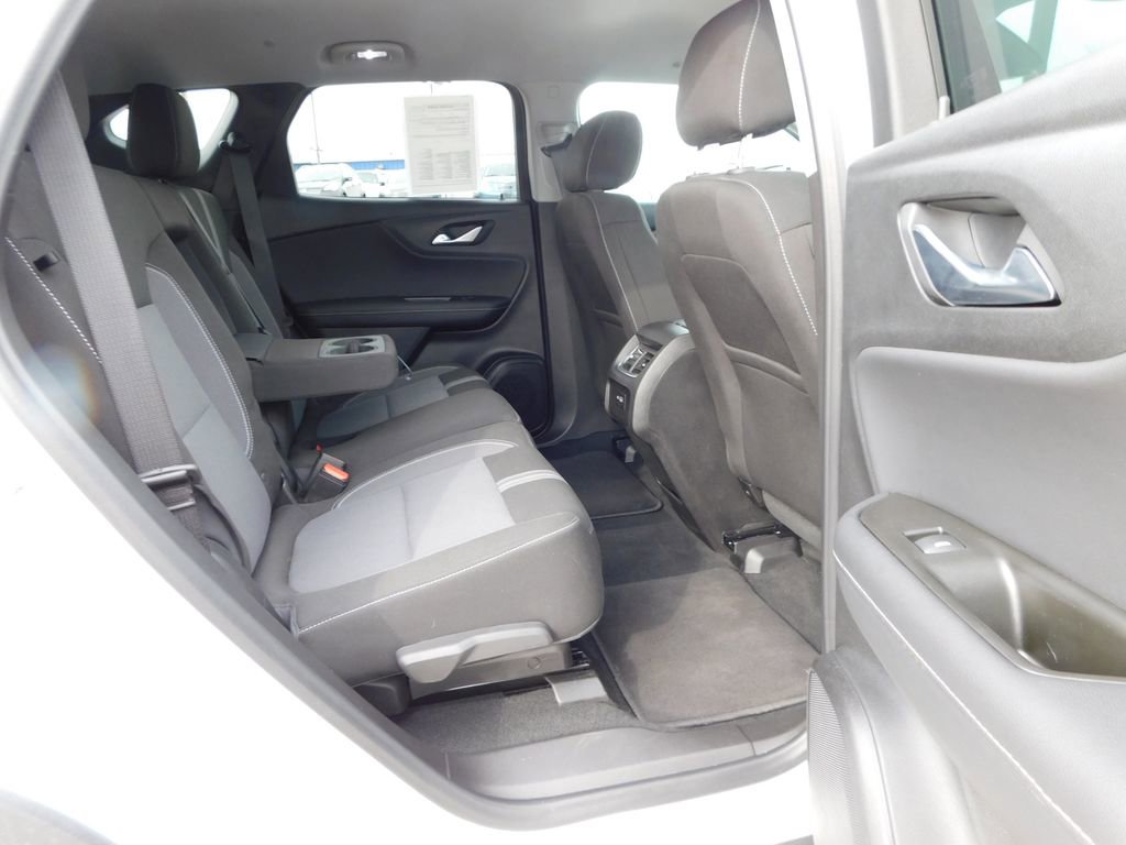 Used 2025 Chevrolet Blazer LT image 20