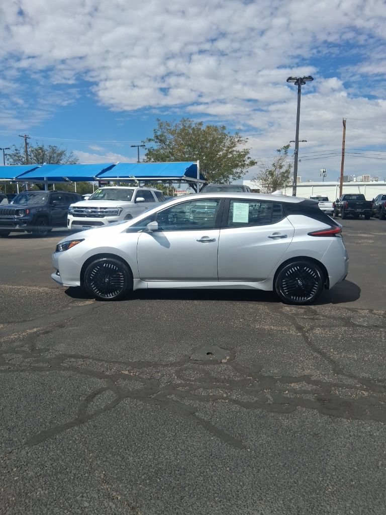 Used 2025 Nissan Leaf SV Plus w/ Protection Package FWD image 2