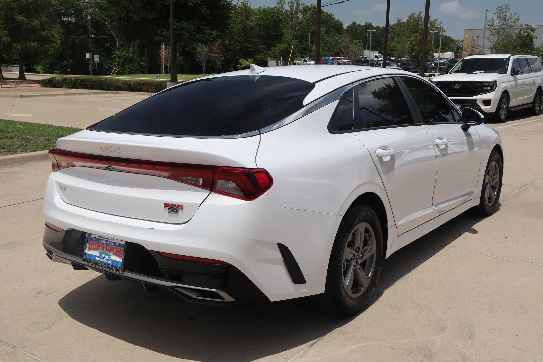 Used 2024 Kia K5 LXS FWD image 3