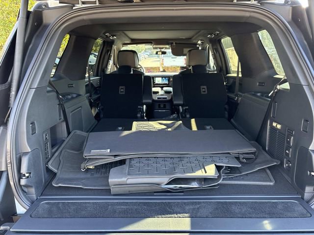 New 2025 Lincoln Navigator Reserve w/ Jet Appearance Package image 12