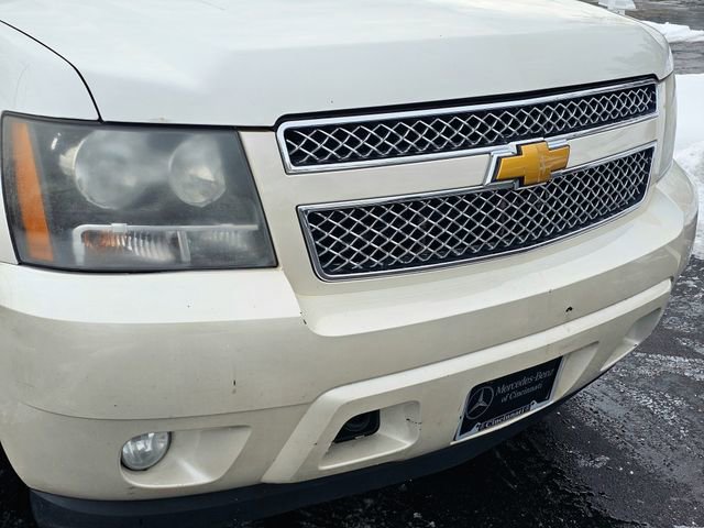 Used 2010 Chevrolet Suburban LTZ image 3