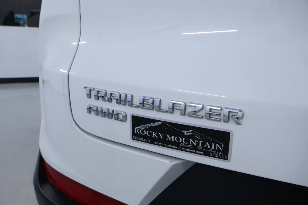 Used 2025 Chevrolet TrailBlazer LT image 10