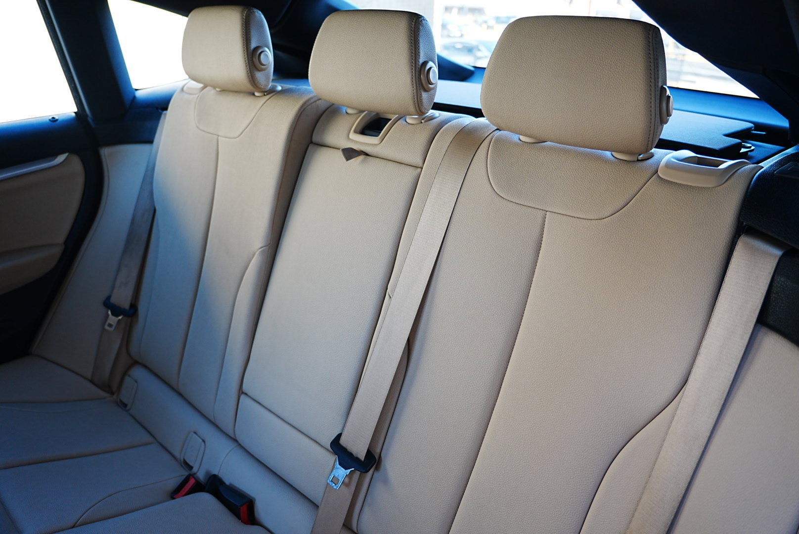 Used 2018 BMW 330i Gran Turismo xDrive image 15