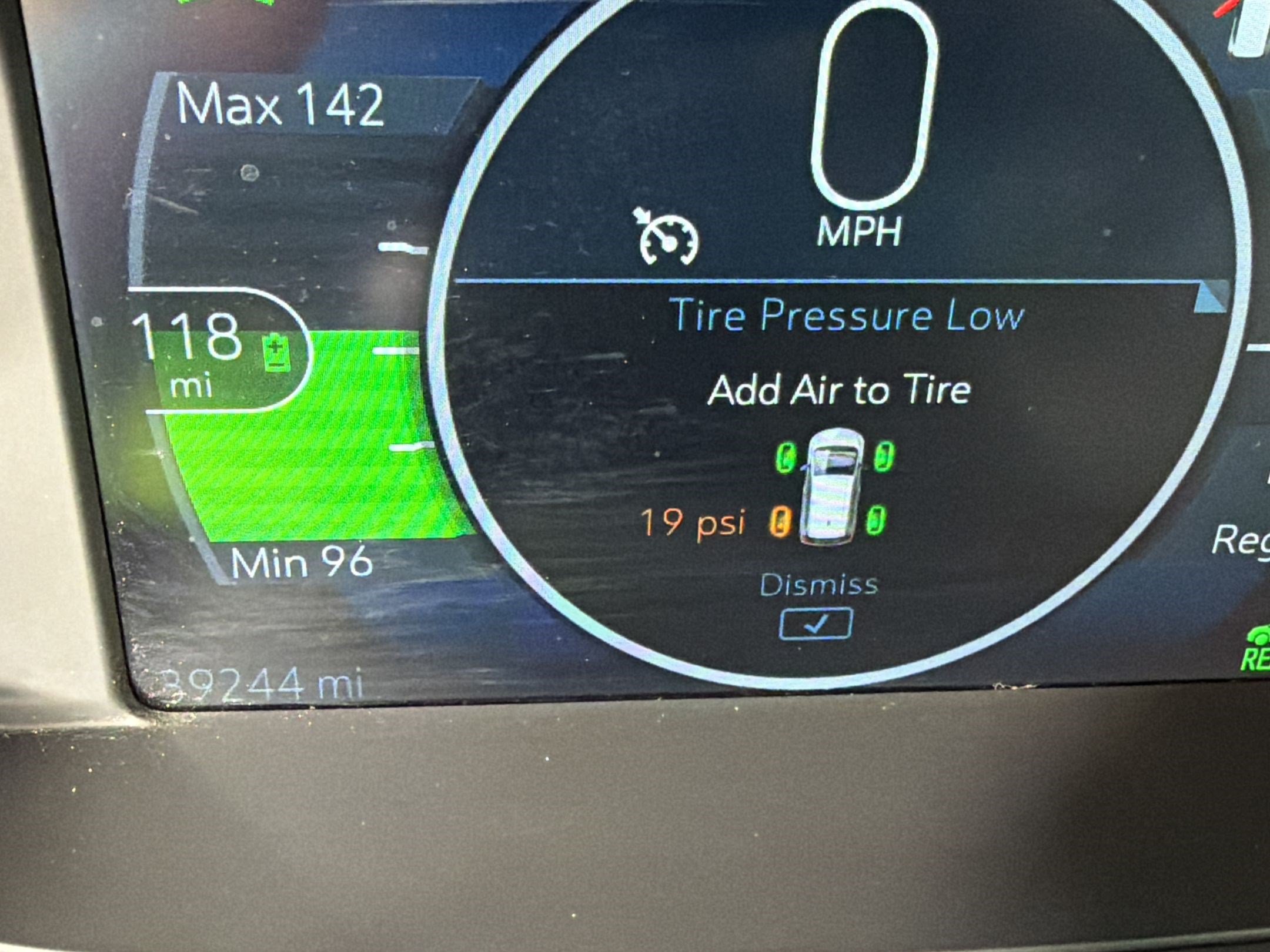 Used 2020 Chevrolet Bolt Premier w/ Infotainment Package FWD image 24