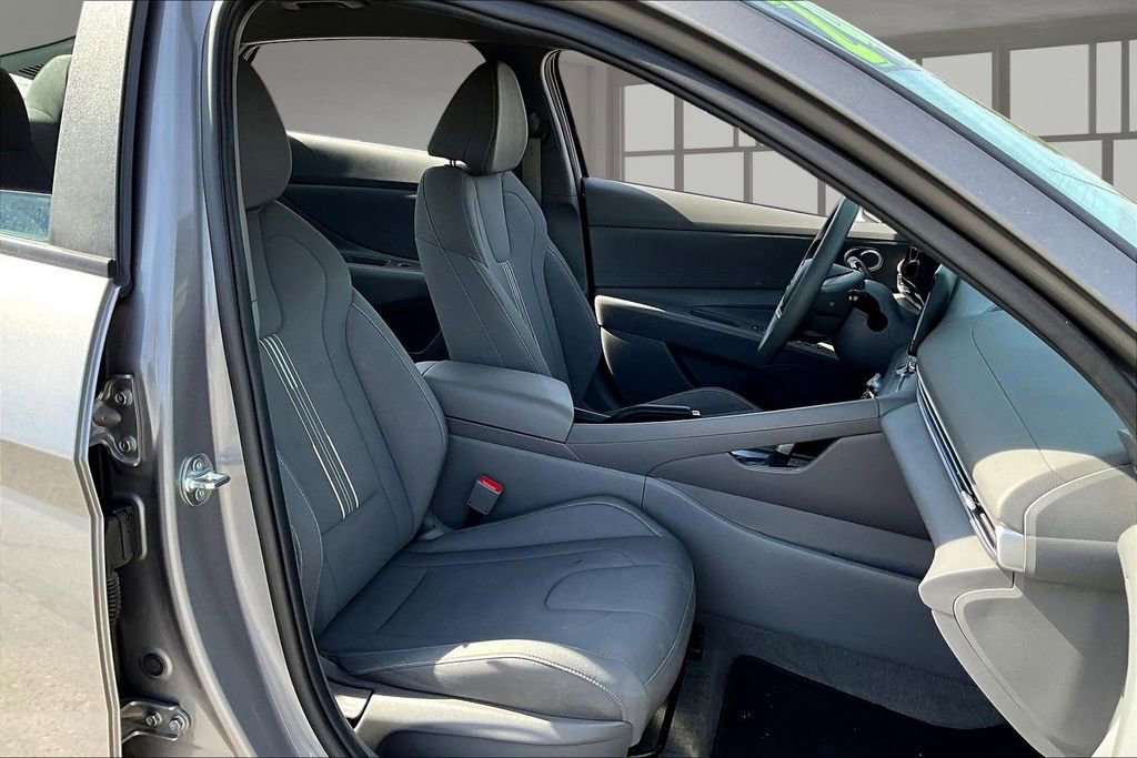 Used 2024 Hyundai Elantra SEL image 26