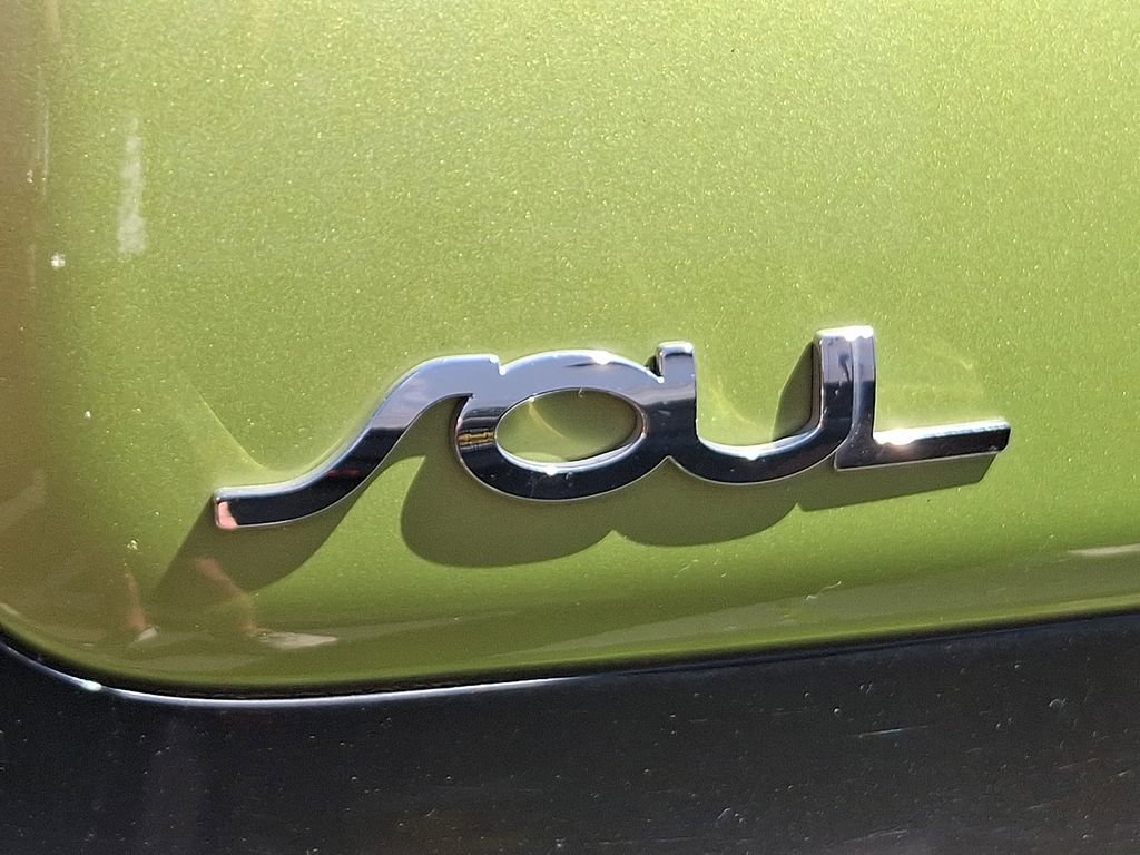 Used 2014 Kia Soul FWD image 9