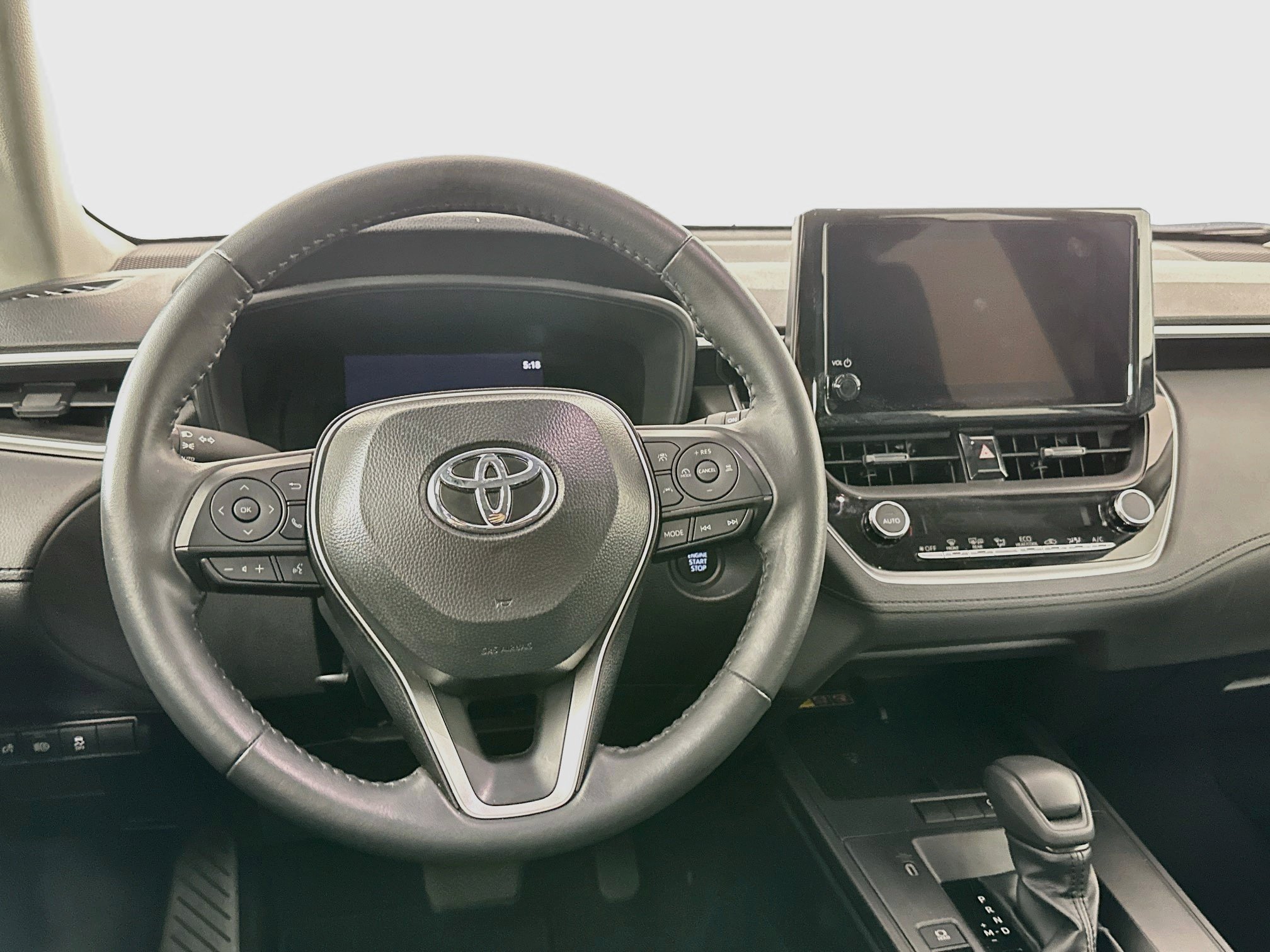 Used 2026 Toyota Corolla Cross LE FWD image 18