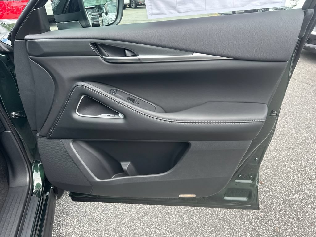 New 2027 INFINITI QX60 Luxe w/ Cargo Package FWD image 12