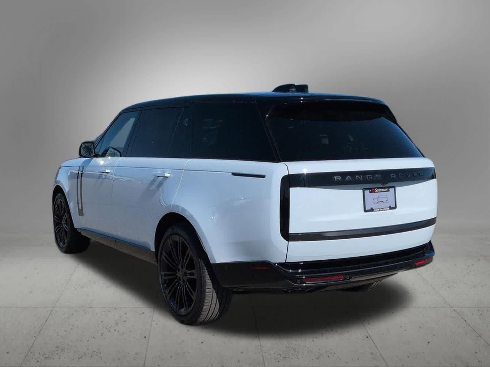 New 2026 Land Rover Range Rover Long Wheelbase SE image 4
