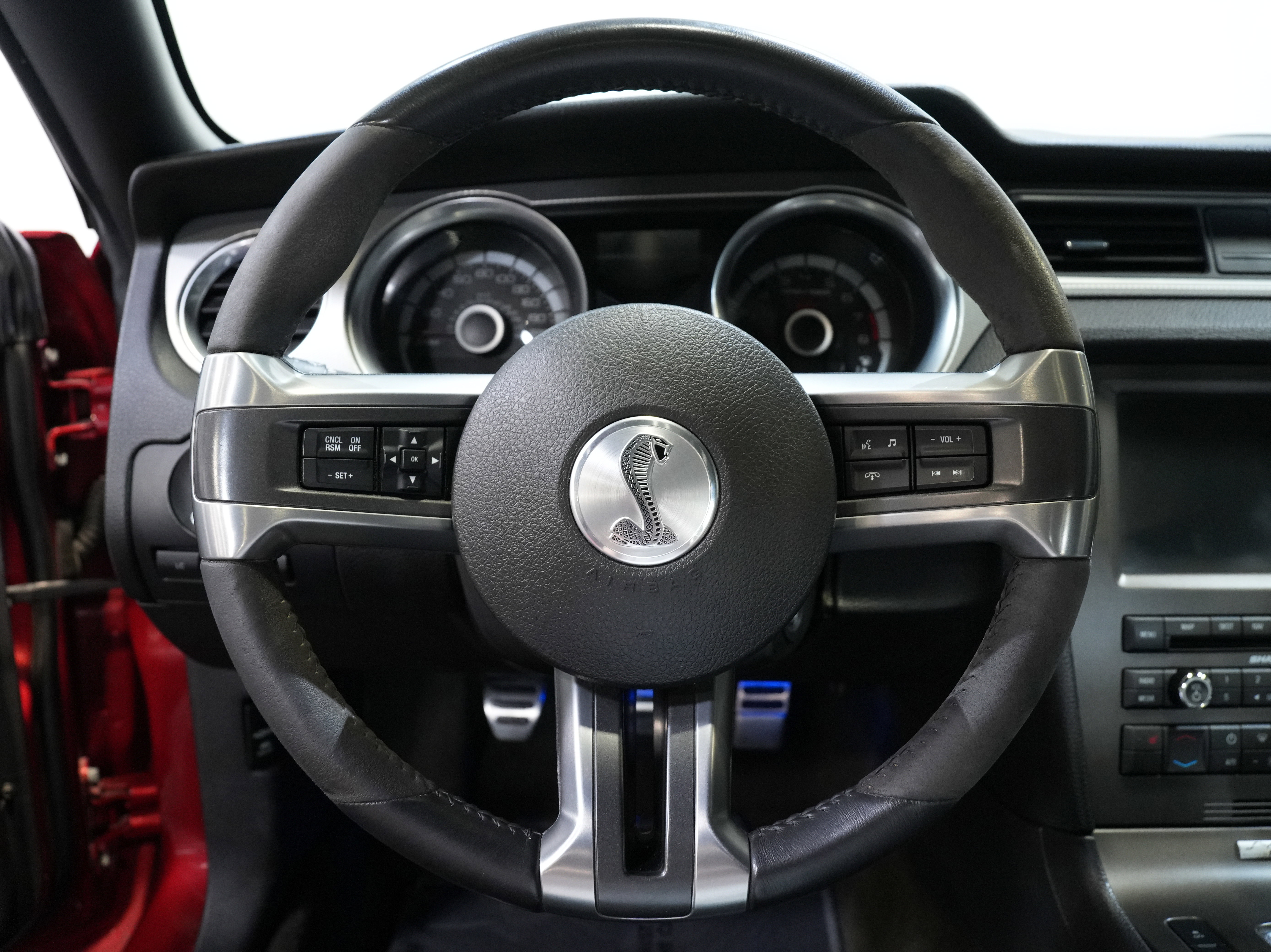 Used 2013 Ford Mustang Shelby GT500 w/ Electronics Pkg image 33