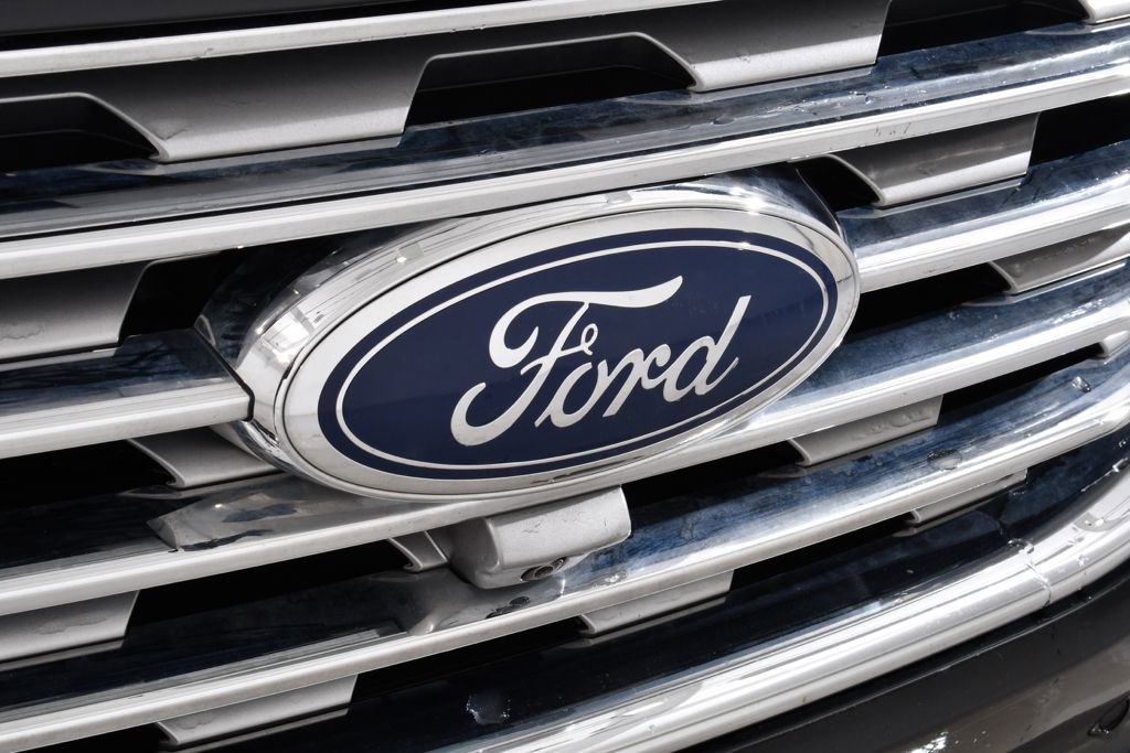 Used 2024 Ford Edge Titanium w/ Equipment Group 301A image 21