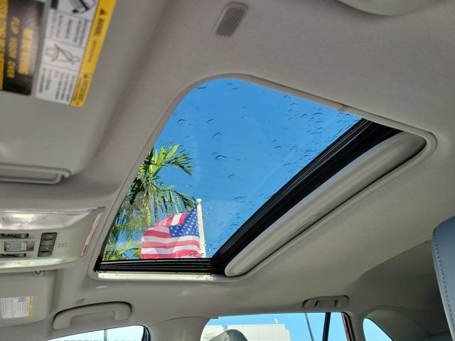 Used 2023 Toyota RAV4 Limited FWD image 18