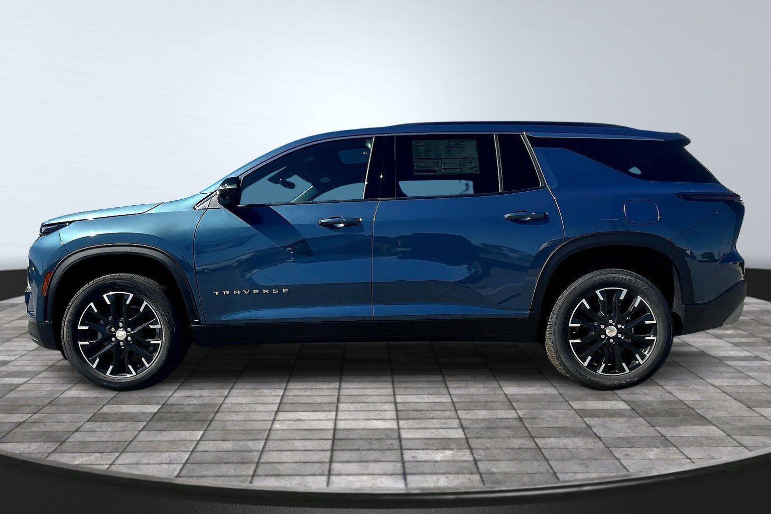 New 2026 Chevrolet Traverse LT w/ Sun and Wheel Package image 20