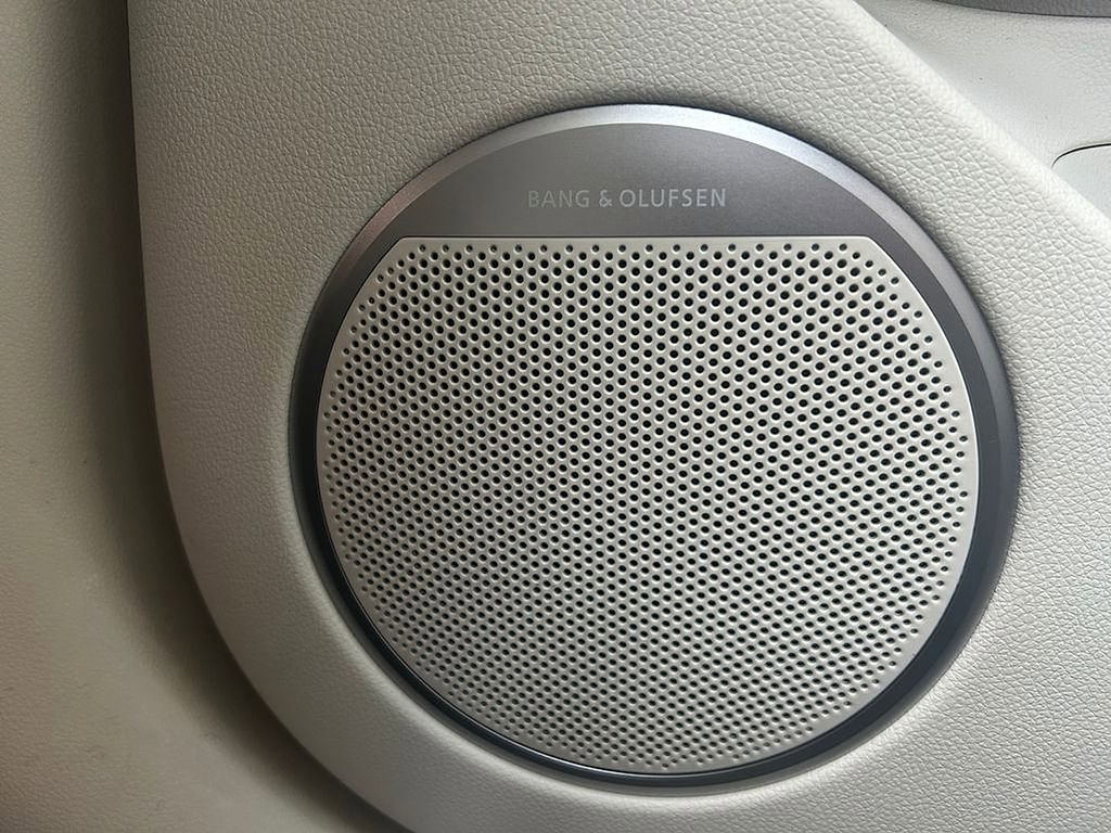 Used 2023 Genesis GV60 Performance image 7