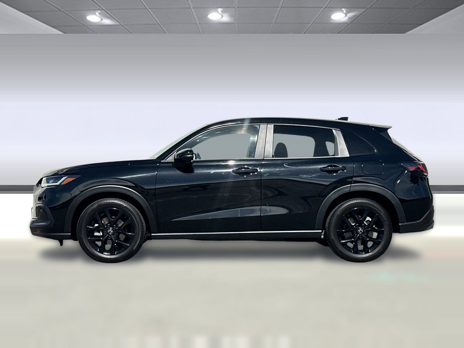 Used 2024 Honda HR-V Sport image 2