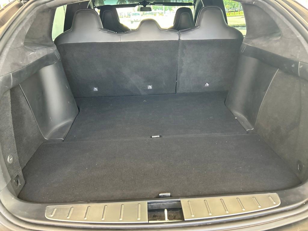 Used 2018 Tesla Model X 75D AWD/4WD image 31