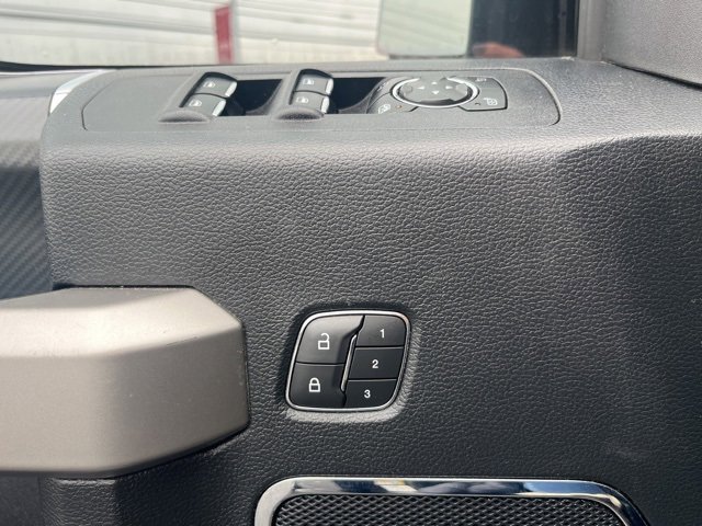 Used 2019 Ford F150 Lariat w/ Equipment Group 502A Luxury image 18