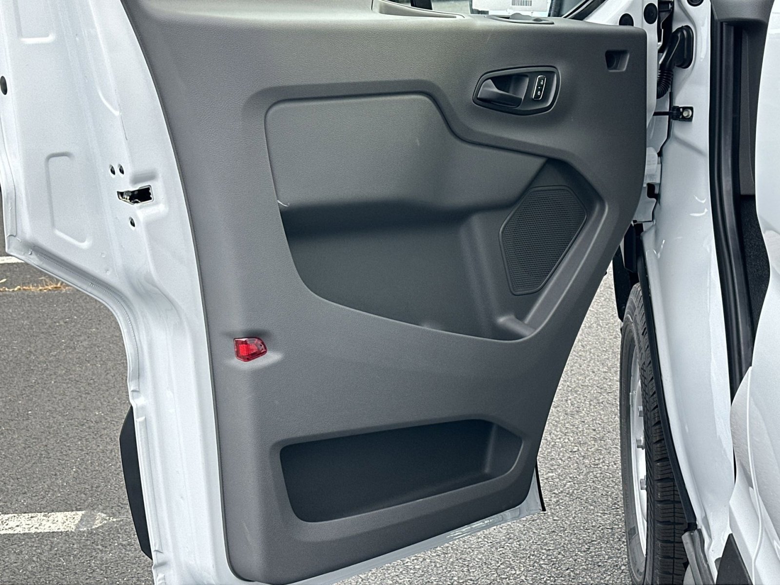 New 2026 Ford Transit 250 148 Medium Roof w/ Load Area Protection Package image 15