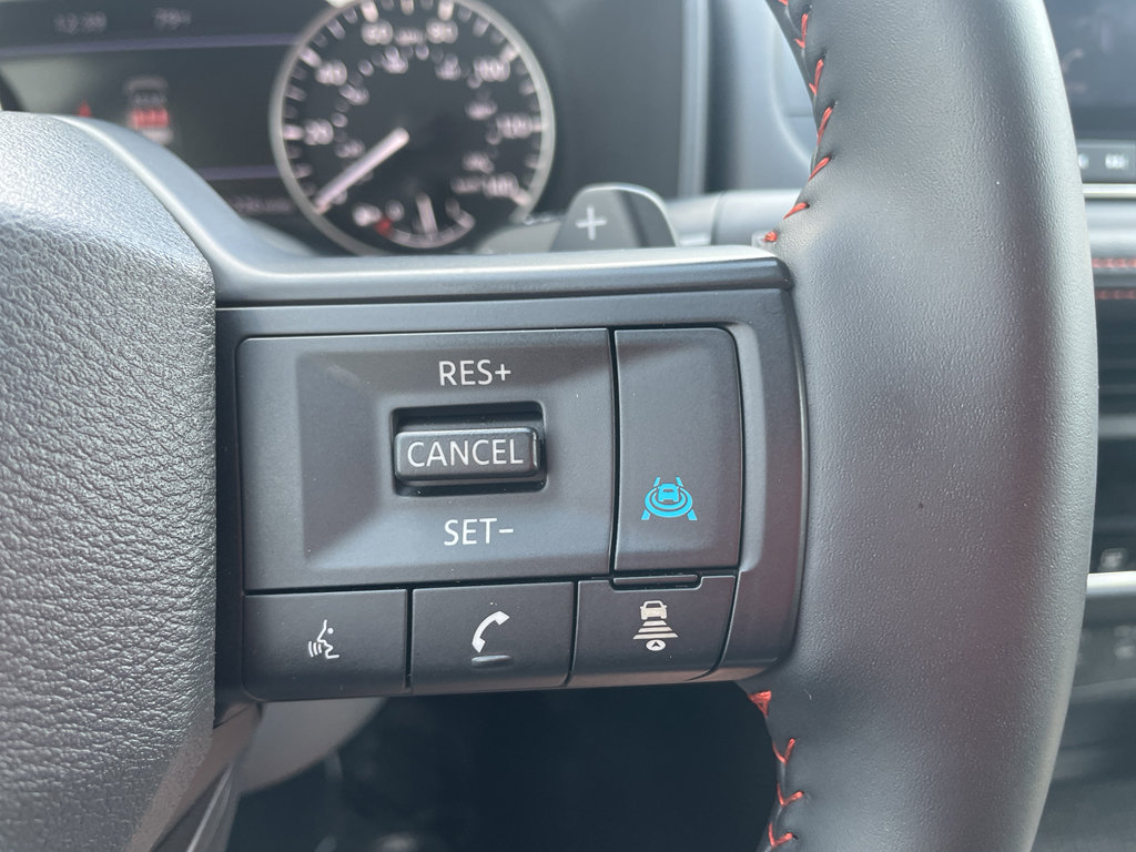 Certified 2025 Nissan Rogue SV image 14