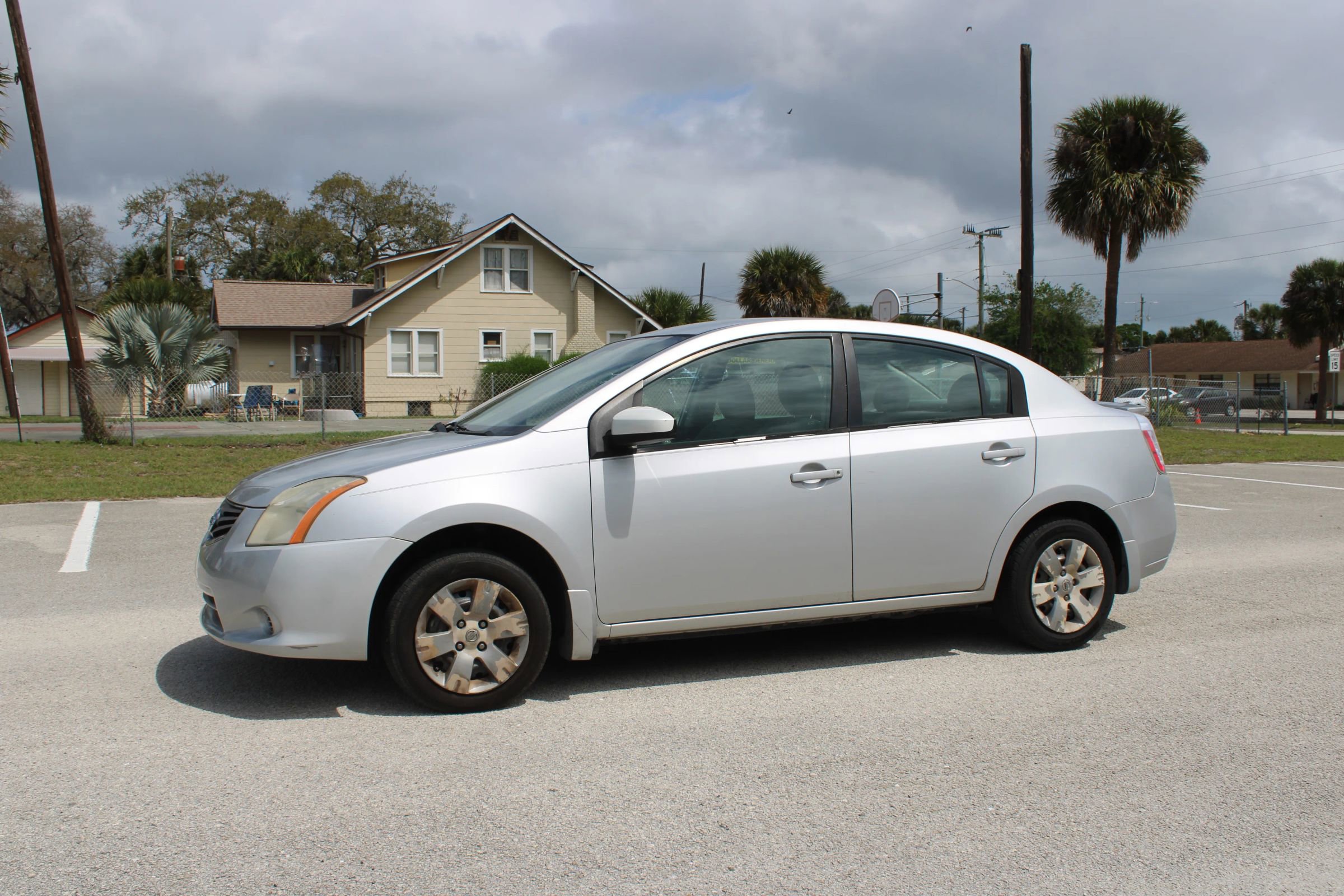 Used 2011 Nissan Sentra 2.0 image 3