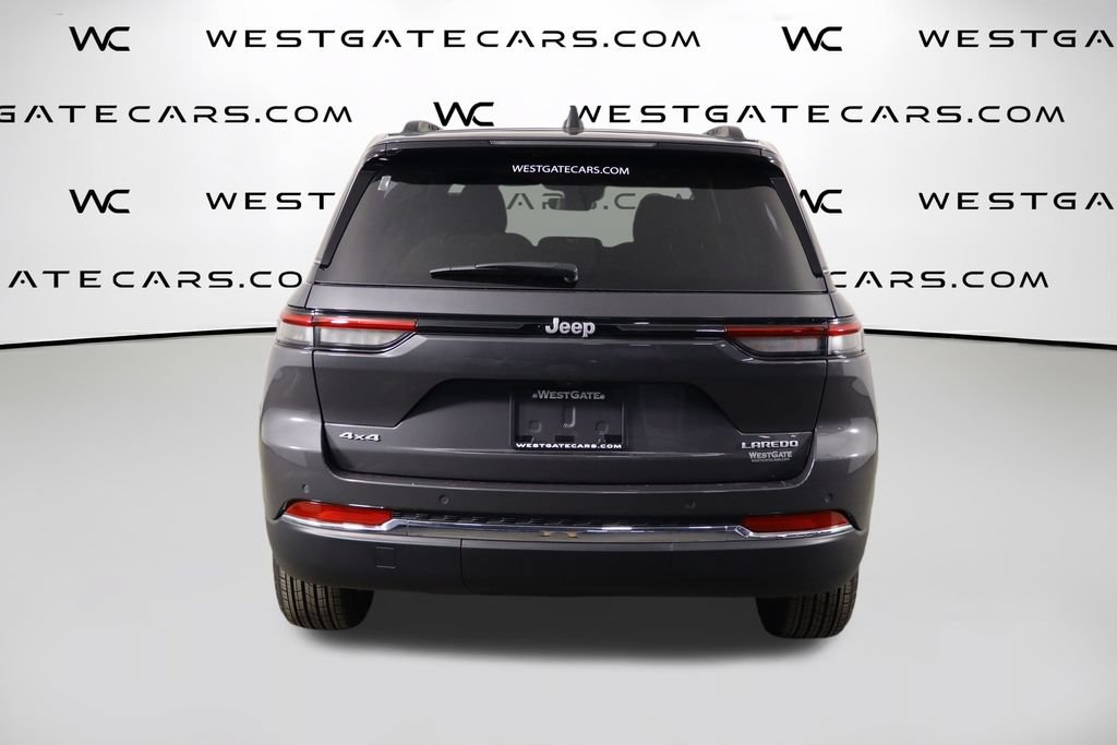 Used 2025 Jeep Grand Cherokee 4WD image 4