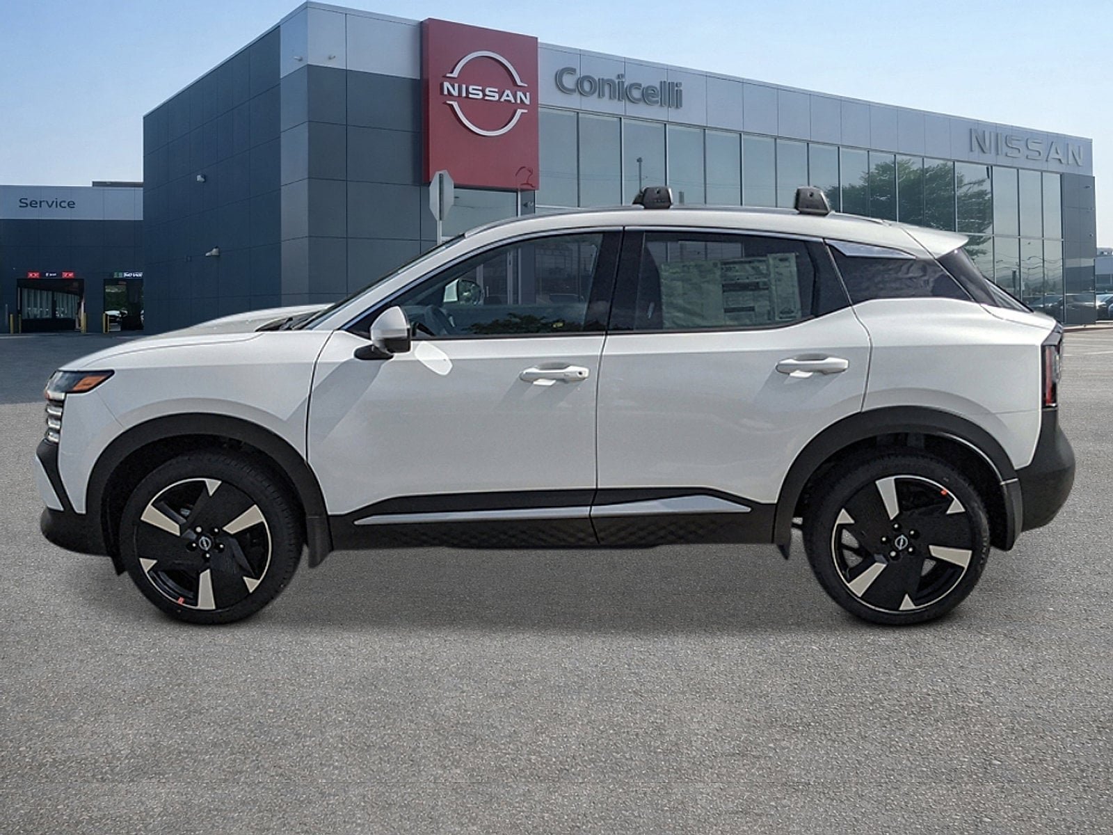 New 2026 Nissan Kicks SR w/ Cold Weather Package AWD/4WD image 2