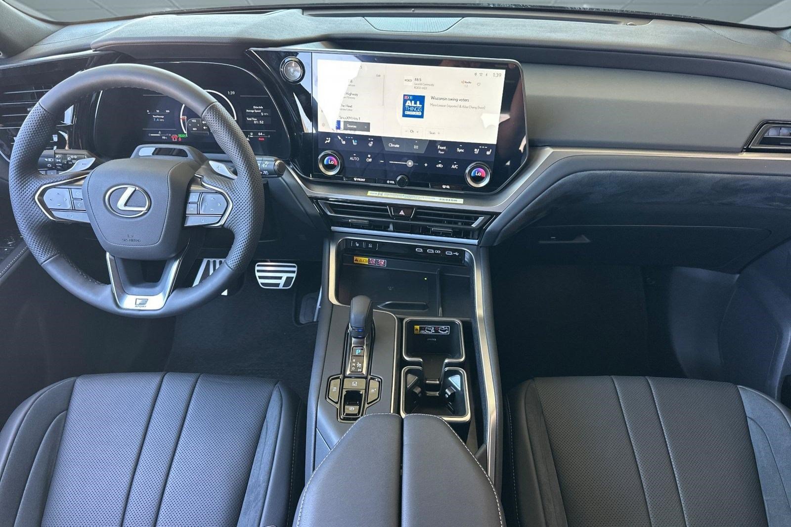 New 2026 Lexus TX 500h AWD image 12