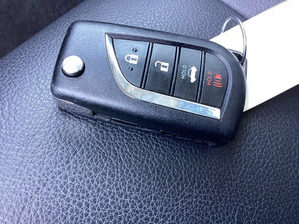 Used 2024 Toyota Camry SE FWD image 23