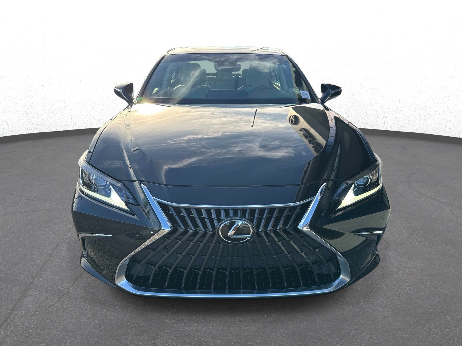 Used 2024 Lexus ES 350 w/ Premium Package FWD image 8