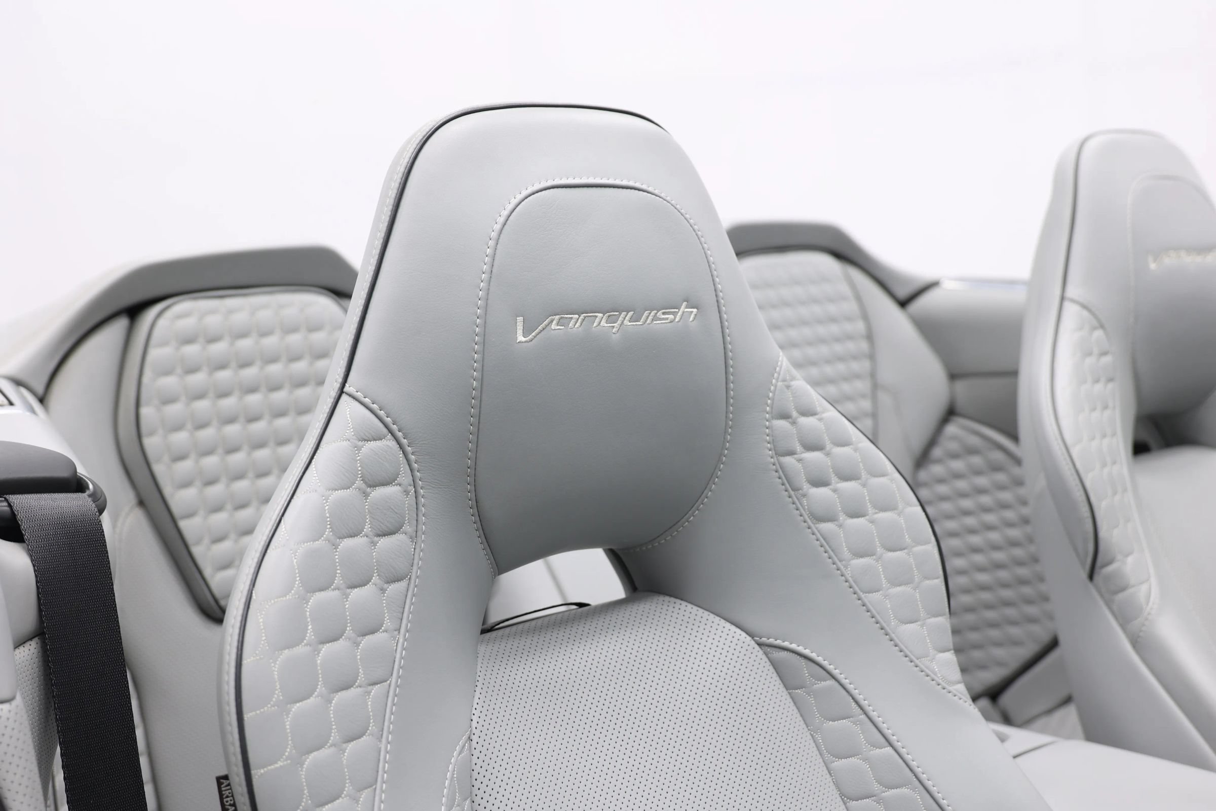 Used 2014 Aston Martin Vanquish Volante RWD image 85