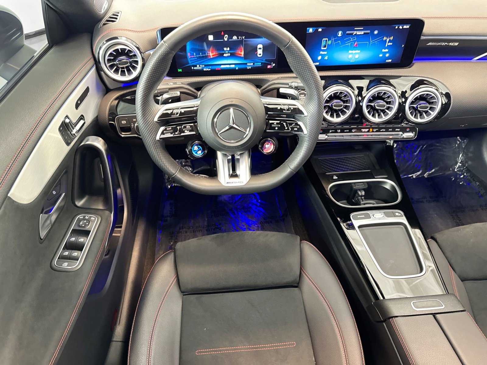 Used 2025 Mercedes-Benz CLA 35 AMG 4MATIC image 21
