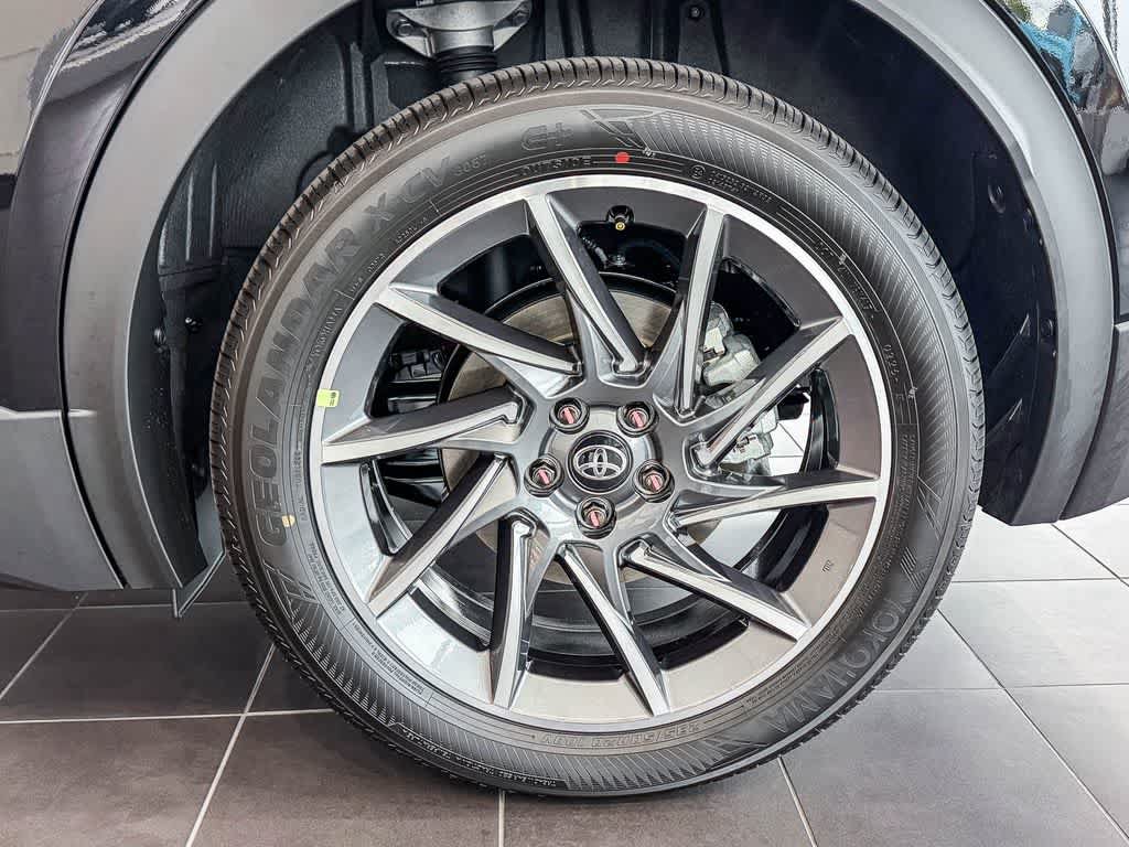 New 2026 Toyota C-HR AWD/4WD image 10