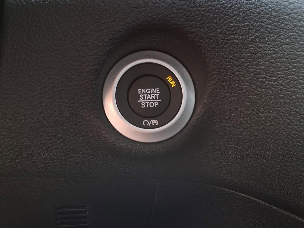 New 2025 Chrysler Pacifica Select image 22